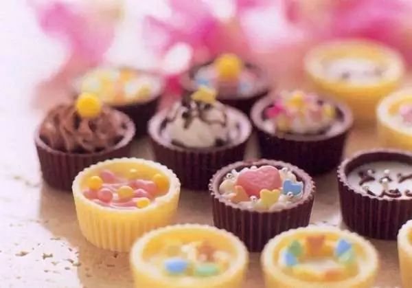 16岁少女竟然得了妇科病!医生说这病是吃出来的