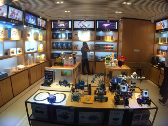 �Ƽ��ı������ShowYoung�������ܻ�����������פ