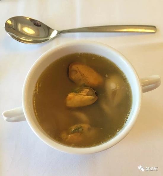 张呈栋介绍西班牙冬训饮食篇之:一日三餐食谱