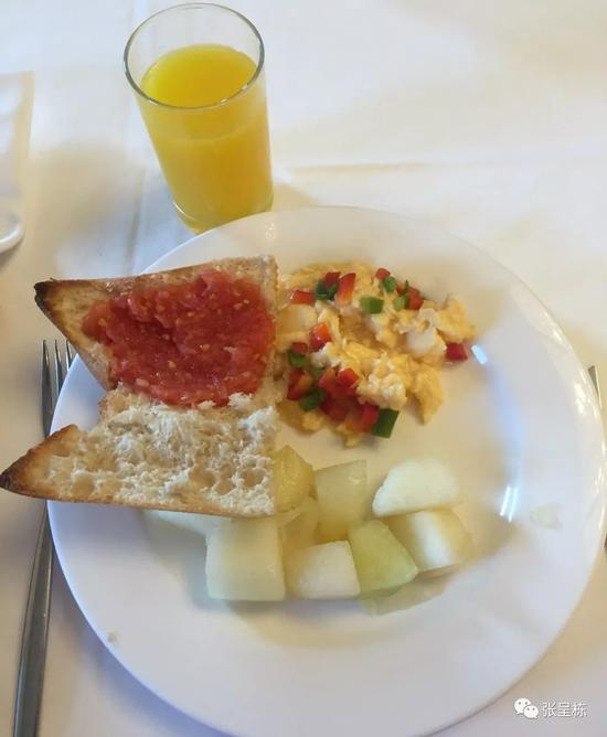 张呈栋介绍西班牙冬训饮食篇之:一日三餐食谱