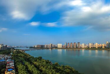 �����������ִ�ҽԺ�����ƶȣ�������ҽԺ����