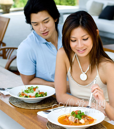 减肥晚餐吃什么好?3瘦身食谱保你吃不胖