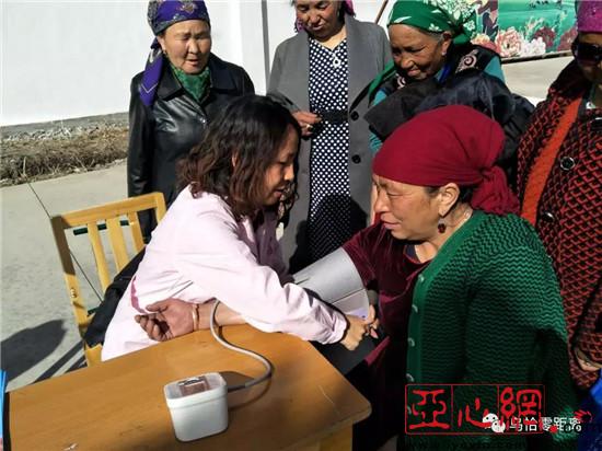 �½���ǡ�ظ��ױ����ƻ�������������Ϊ��Ů��