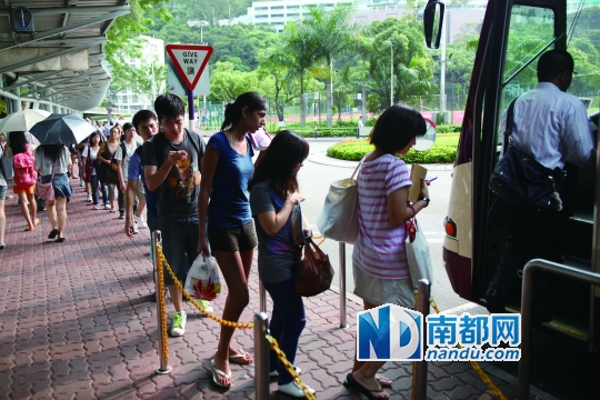 秩序感也是香港年轻人在网络上的一个特点,哪怕发表再无聊的内容,也谨守版规。